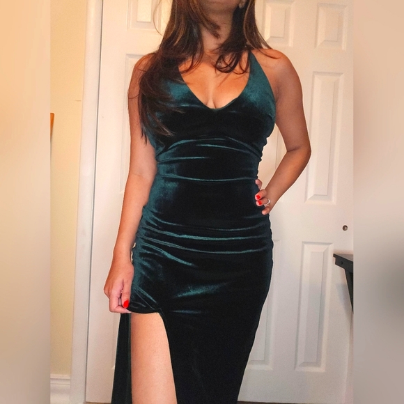 Pearculture Velvet Forest Green Maxi dress - Picture 1 of 5